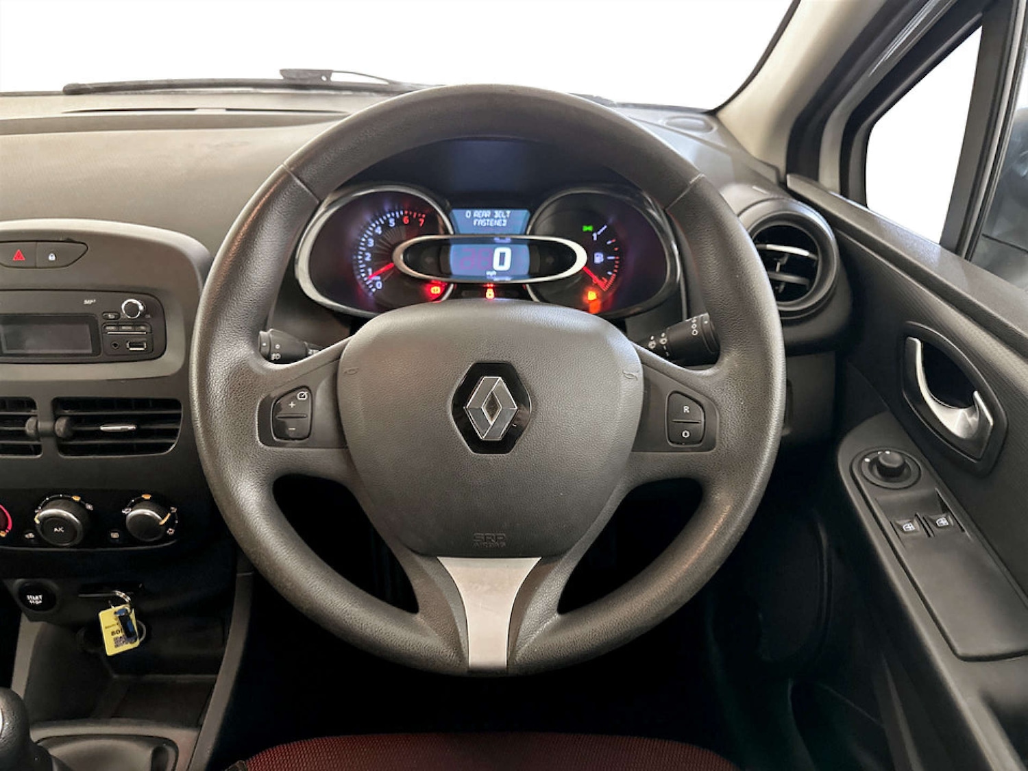 Used Renault Clio 2016 for sale - 77765848: Photo 17