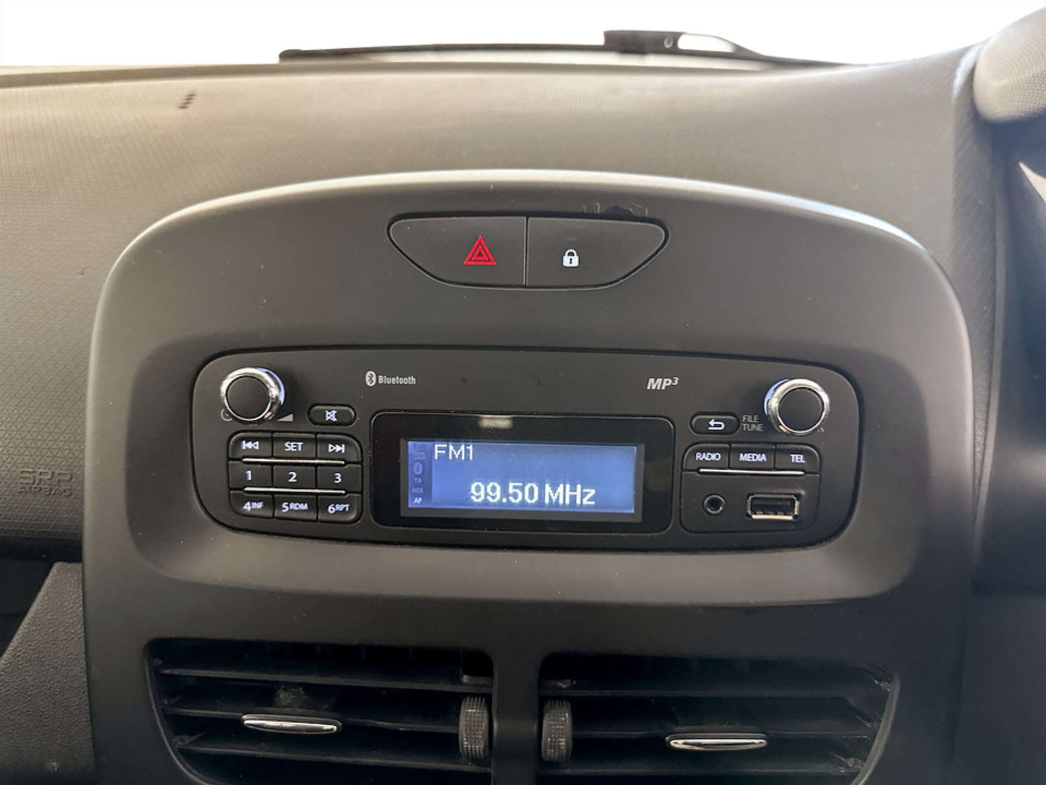 Used Renault Clio 2016 for sale - 77765848: Photo 21