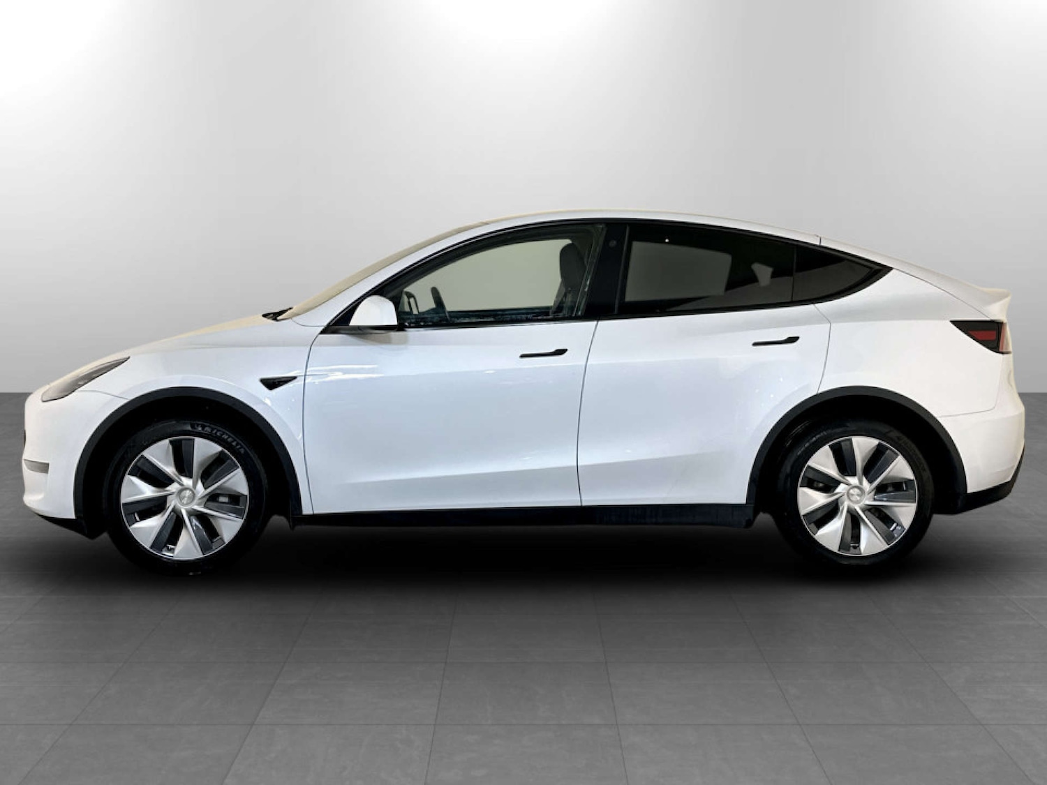 Used Tesla Model Y 2023 for sale - 77547704: Photo 7