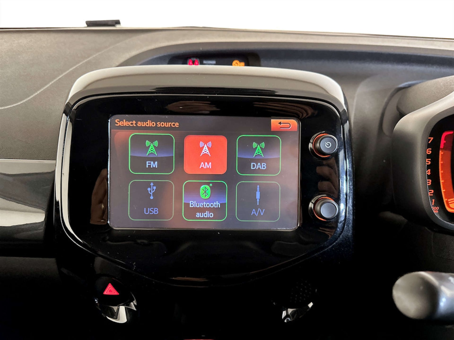 Used Toyota AYGO 2017 for sale - 77211777: Photo 21