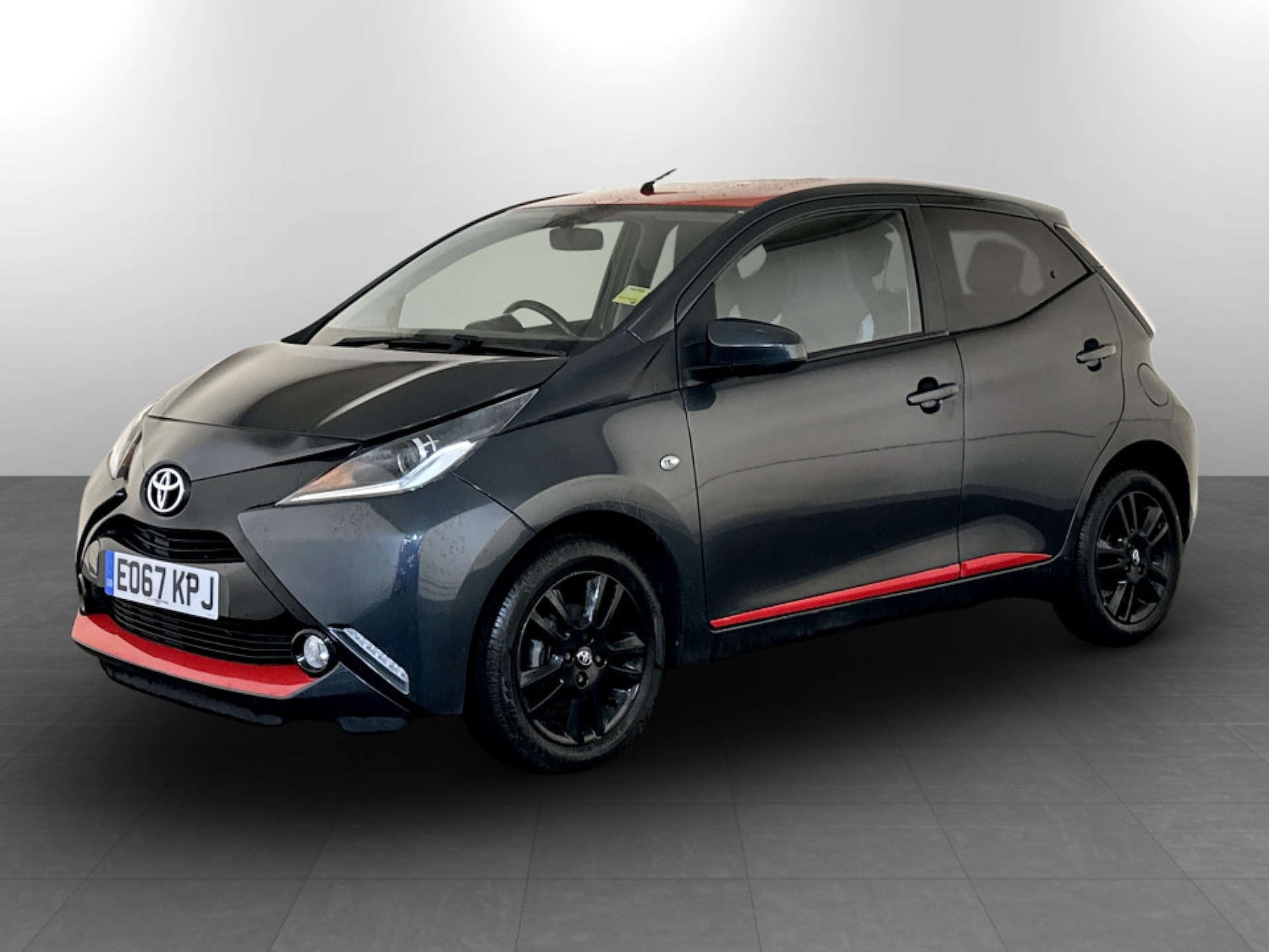 Used Toyota AYGO 2017 for sale - 77211777: Photo 6
