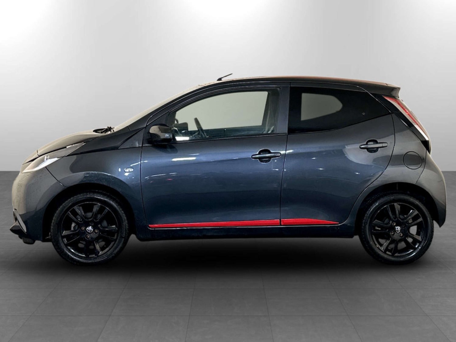 Used Toyota AYGO 2017 for sale - 77211777: Photo 7