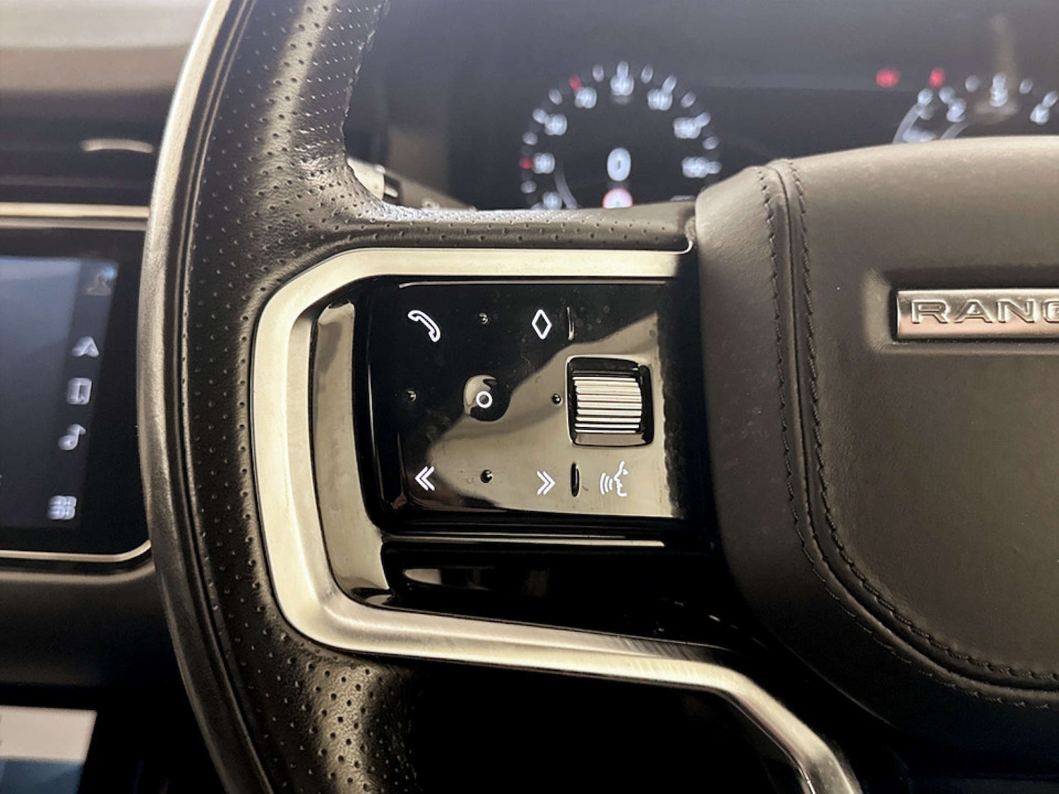 Used Land Rover Range Rover Evoque 2021 for sale - 77681193: Photo 17