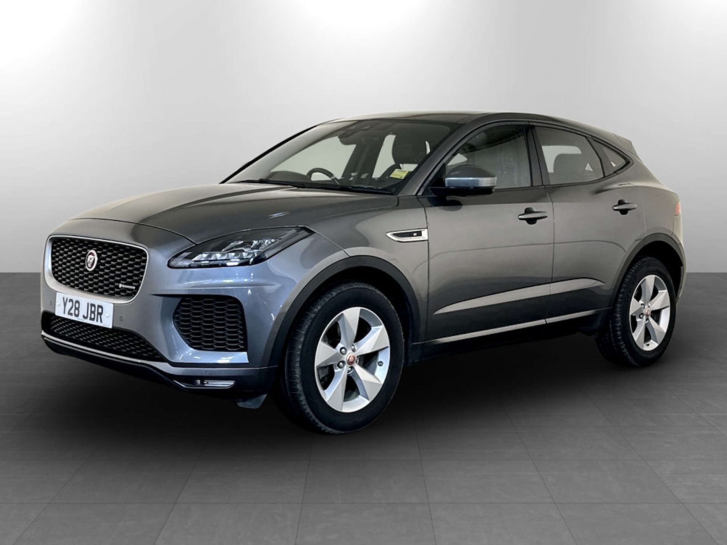 Used Jaguar E-Pace 2019 for sale - 77590573: Photo 6