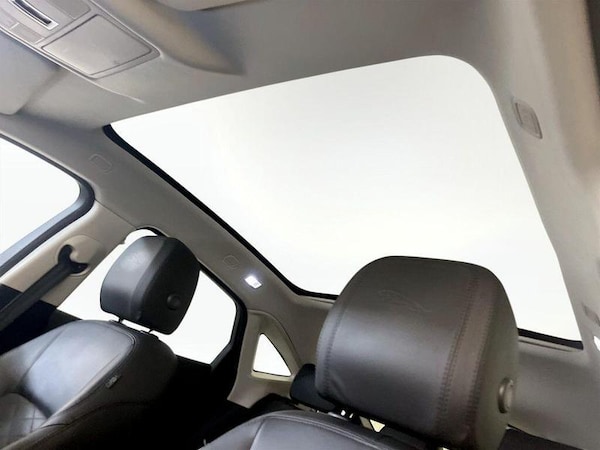 Used Jaguar E-Pace 2019 for sale - 76302687: Photo 13