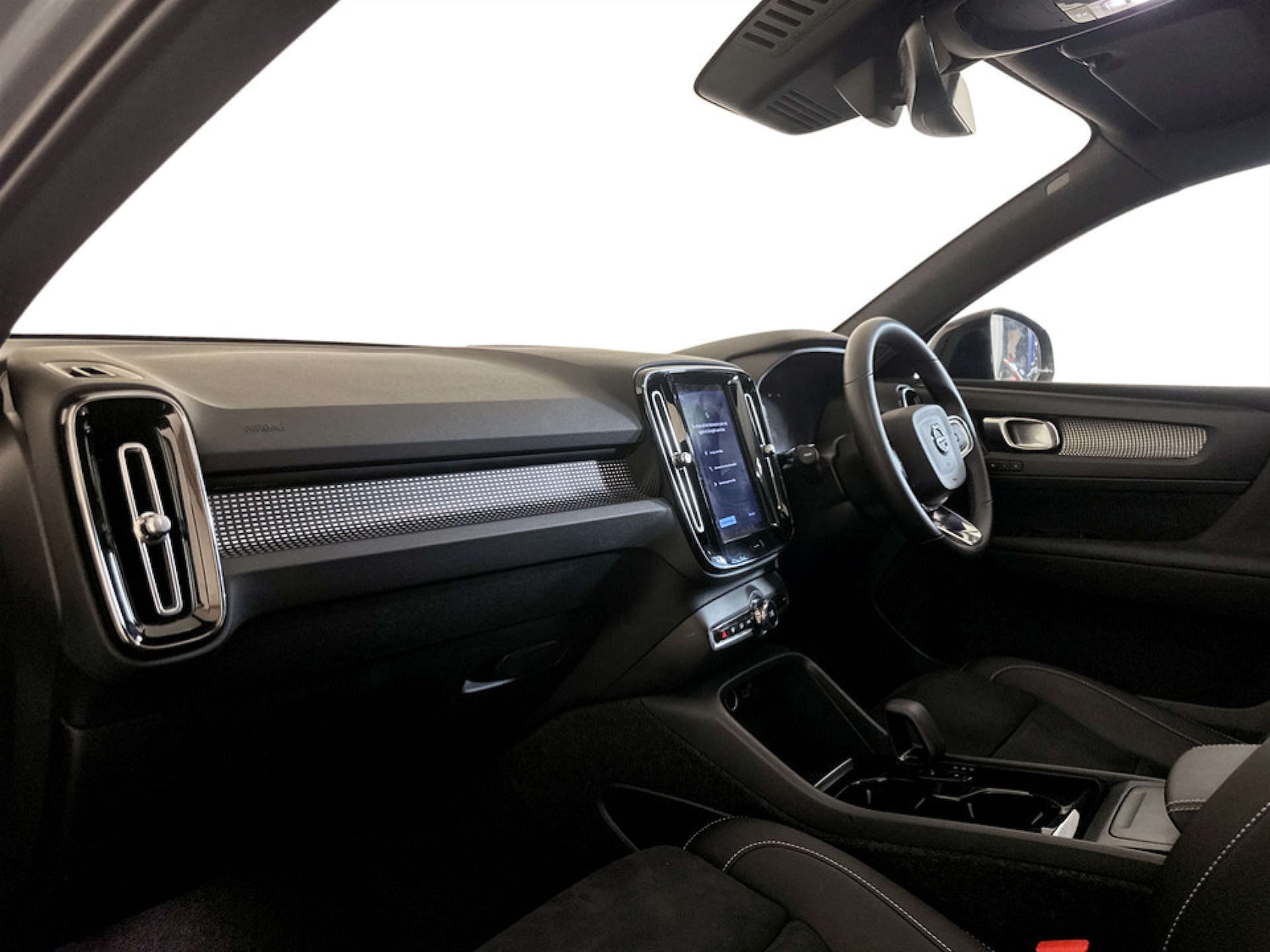 Used Volvo XC40 2022 for sale - 77185143: Photo 12