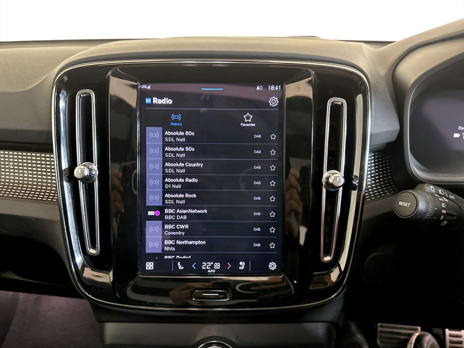 Used Volvo XC40 2022 for sale - 77185143: Photo 25