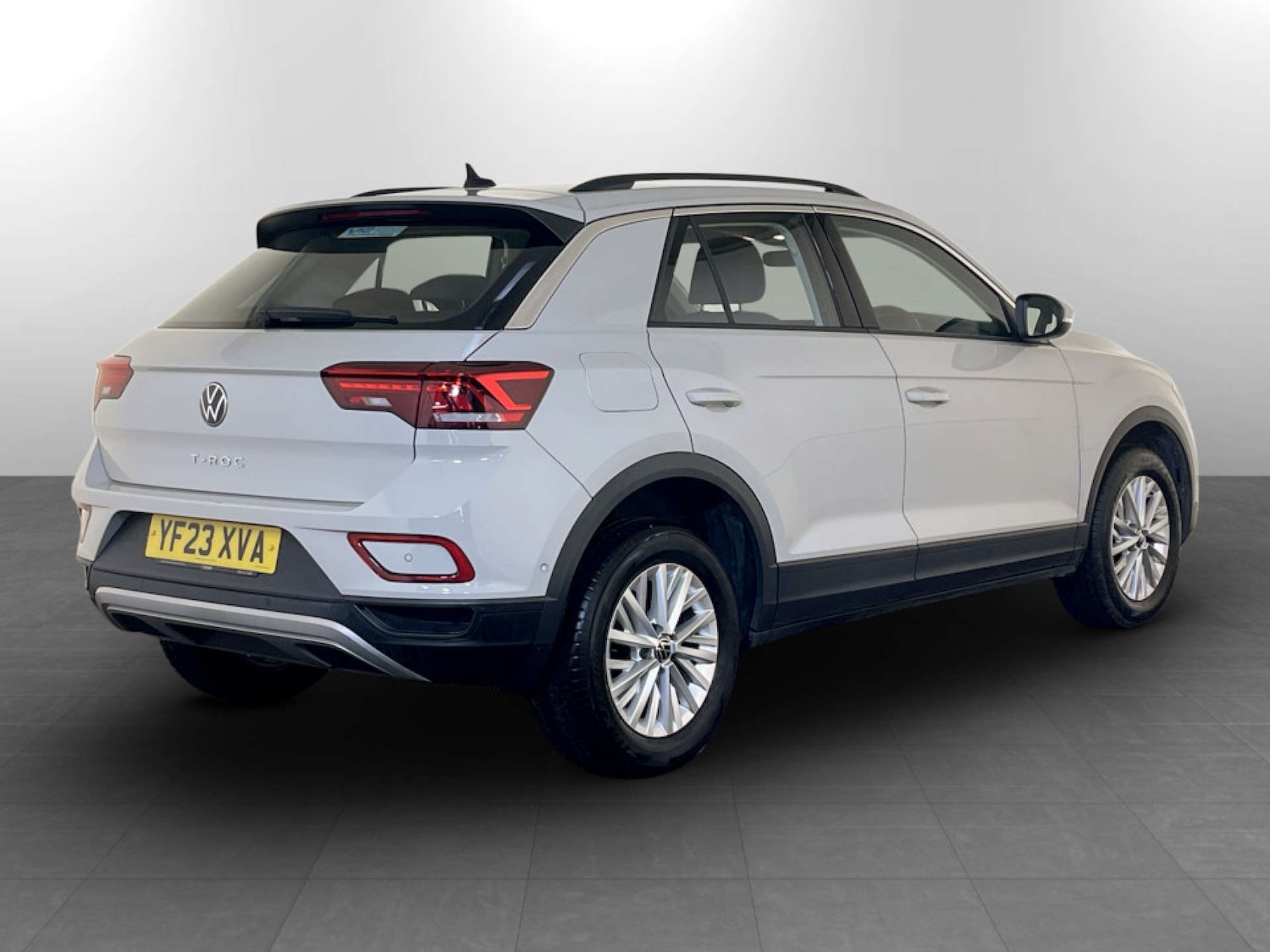 Used Volkswagen T-Roc 2023 for sale - 77184915: Photo 10