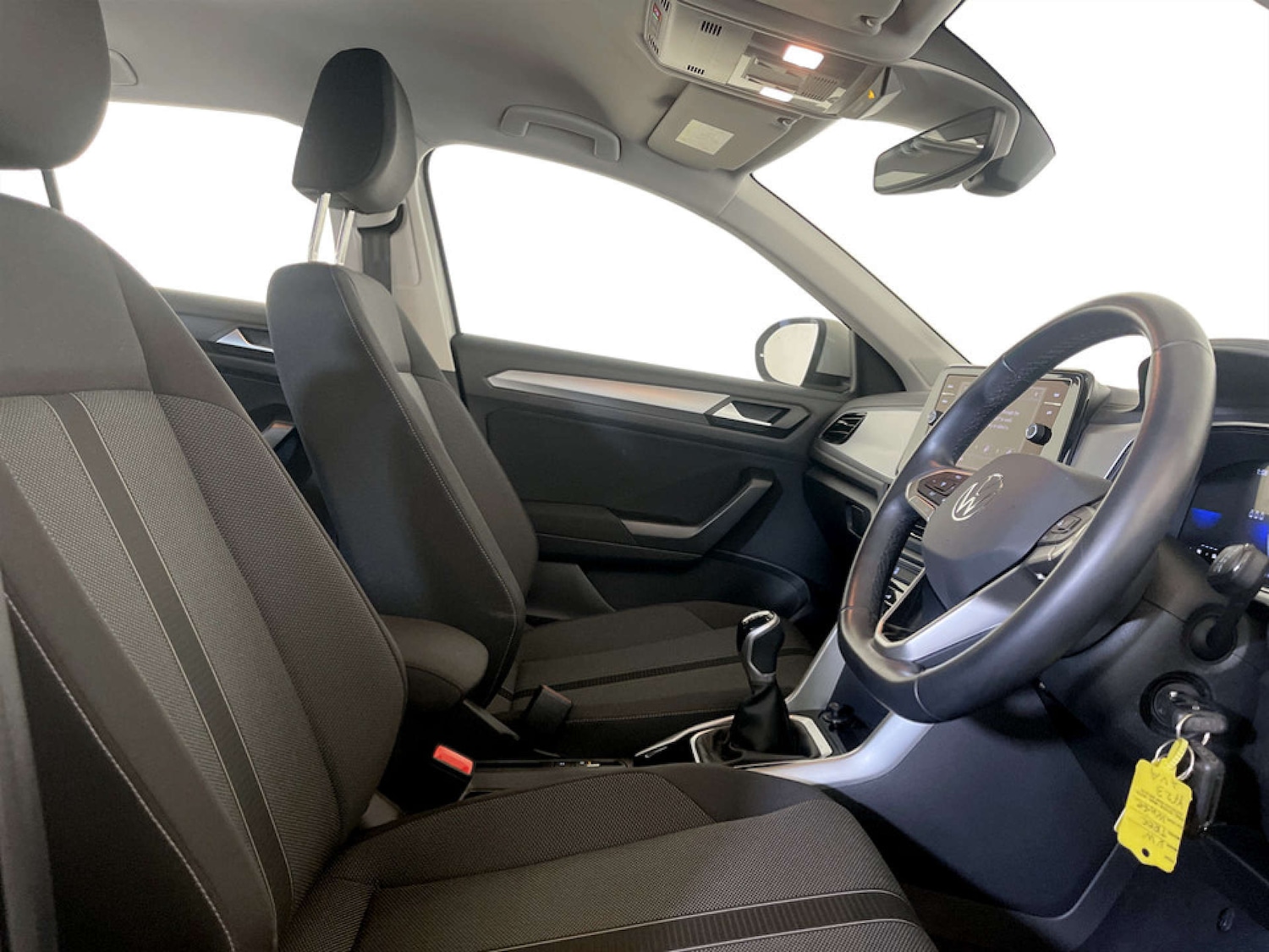 Used Volkswagen T-Roc 2023 for sale - 77184915: Photo 13