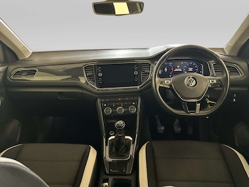 Used Volkswagen T-Roc 2019 for sale - 79301146: Photo