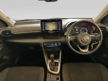 Used Toyota Yaris 2023 for sale - 79725459: Photo