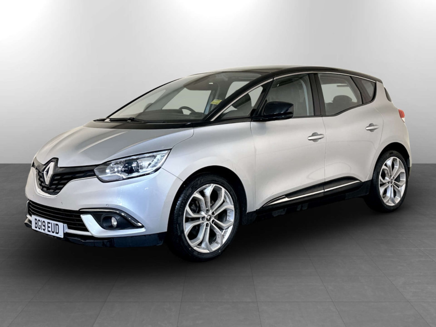 Used Renault Scenic 2019 for sale - 77233563: Photo 6