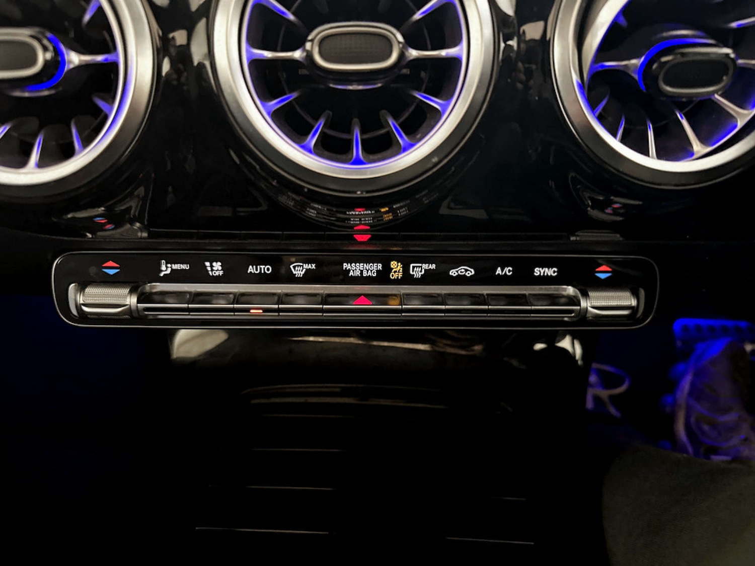 Used Mercedes-Benz CLA 2021 for sale - 77678686: Photo 27