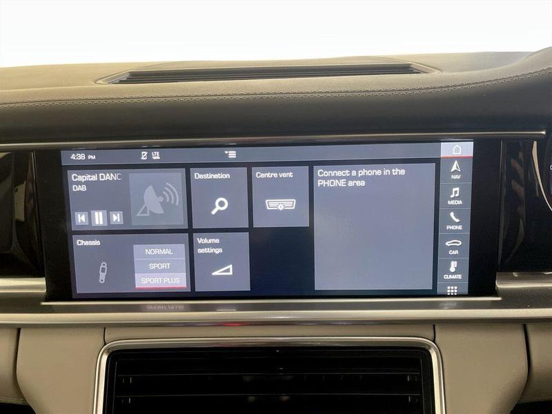 Used Porsche Panamera 2017 for sale - 76488605: Photo 25