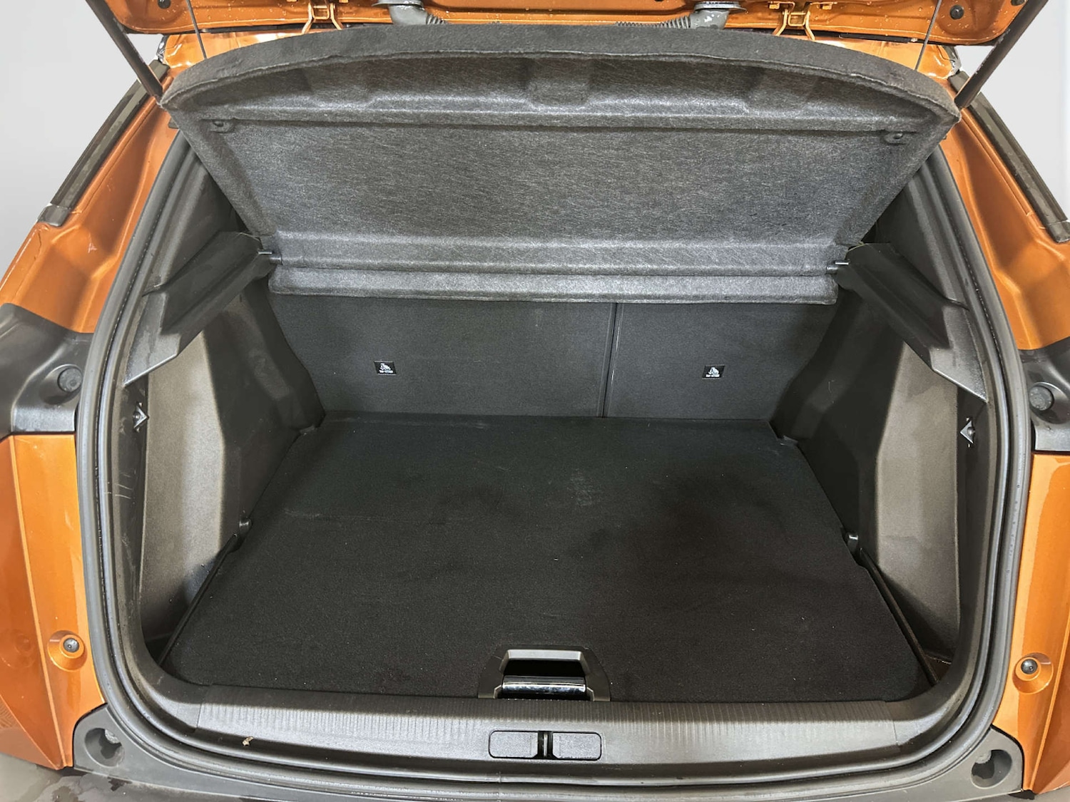 Used Peugeot 2008 2023 for sale - 77836305: Photo 15