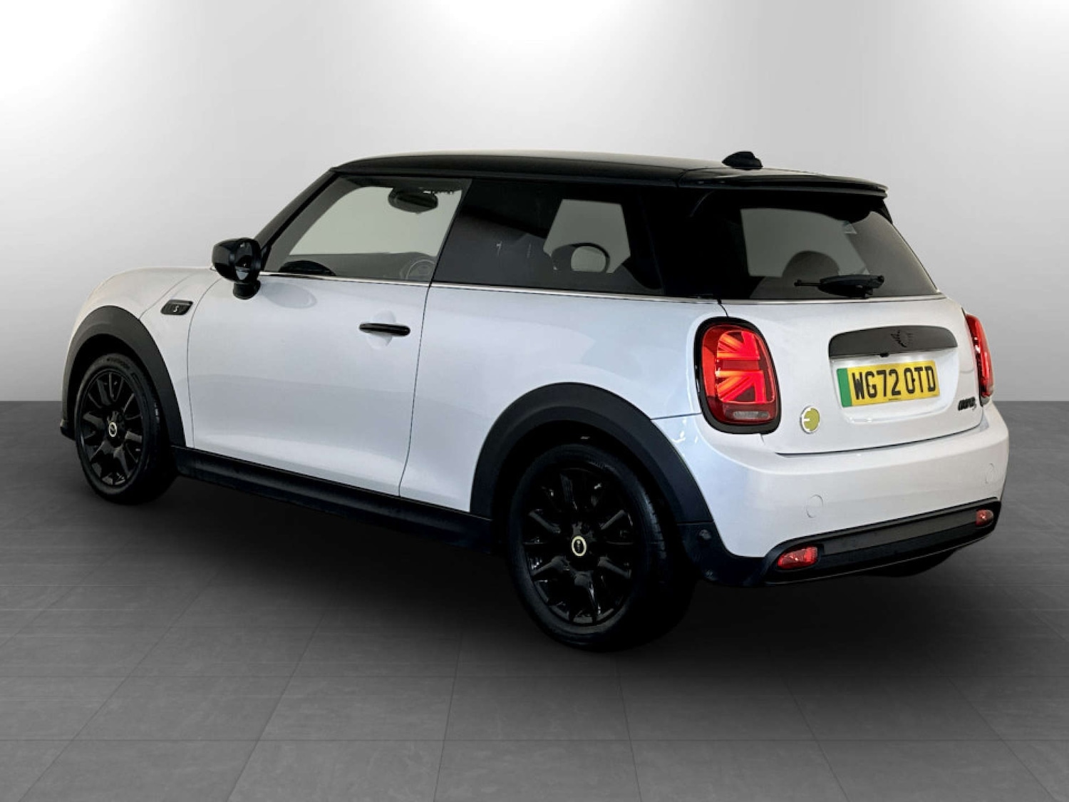Used MINI Hatch 2023 for sale - 77621943: Photo 8