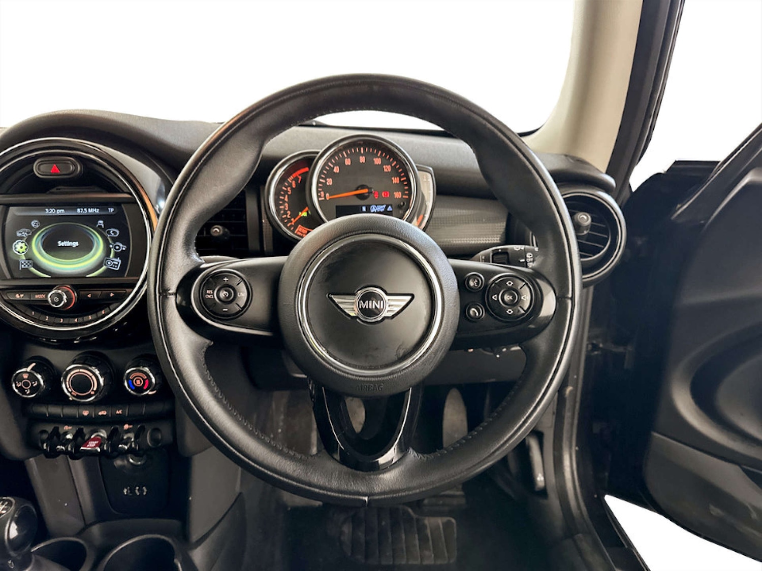 Used MINI Hatch 2017 for sale - 77328582: Photo 16