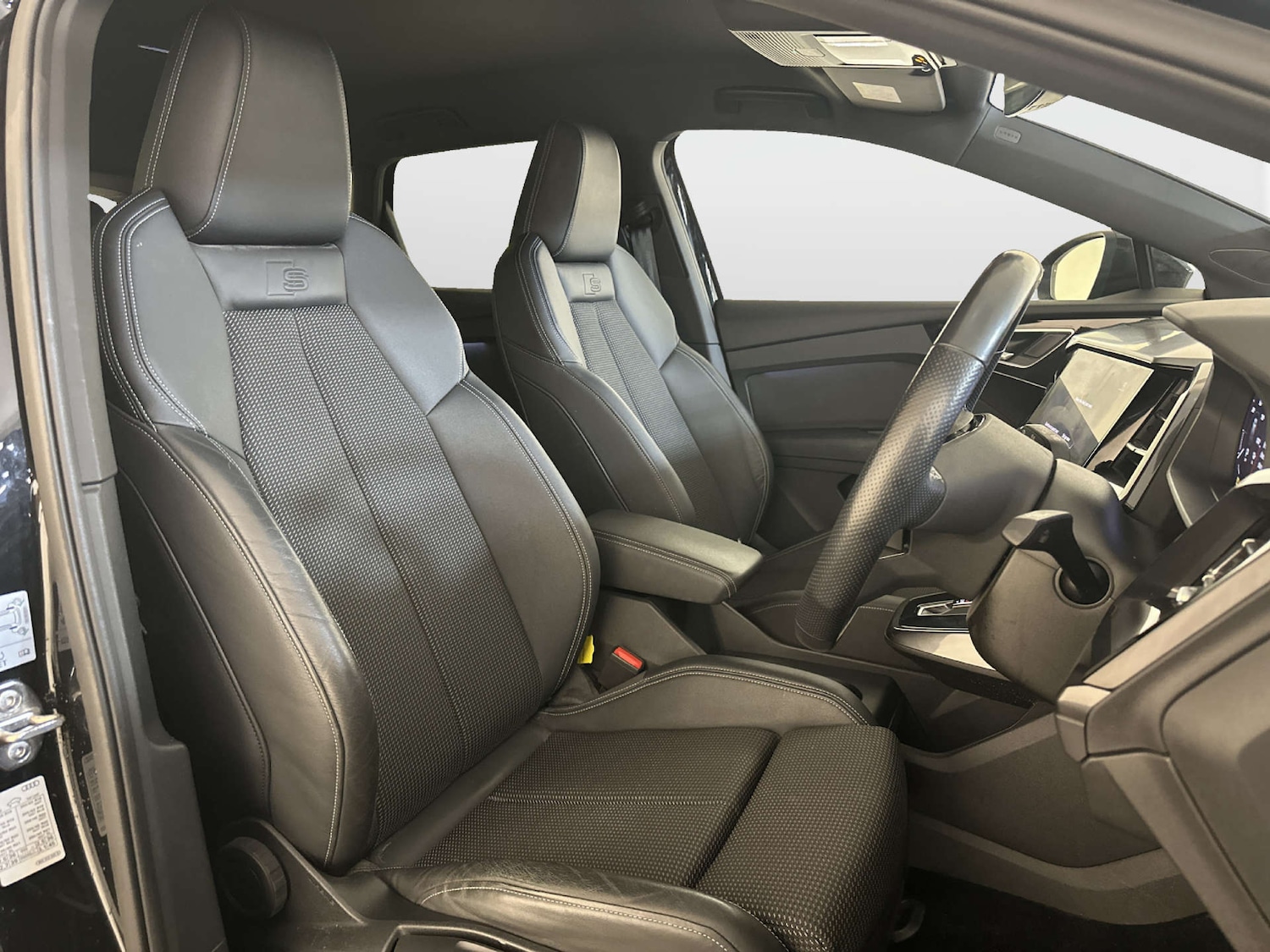 Used Audi Q4 e-tron 2021 for sale - 77836302: Photo 13