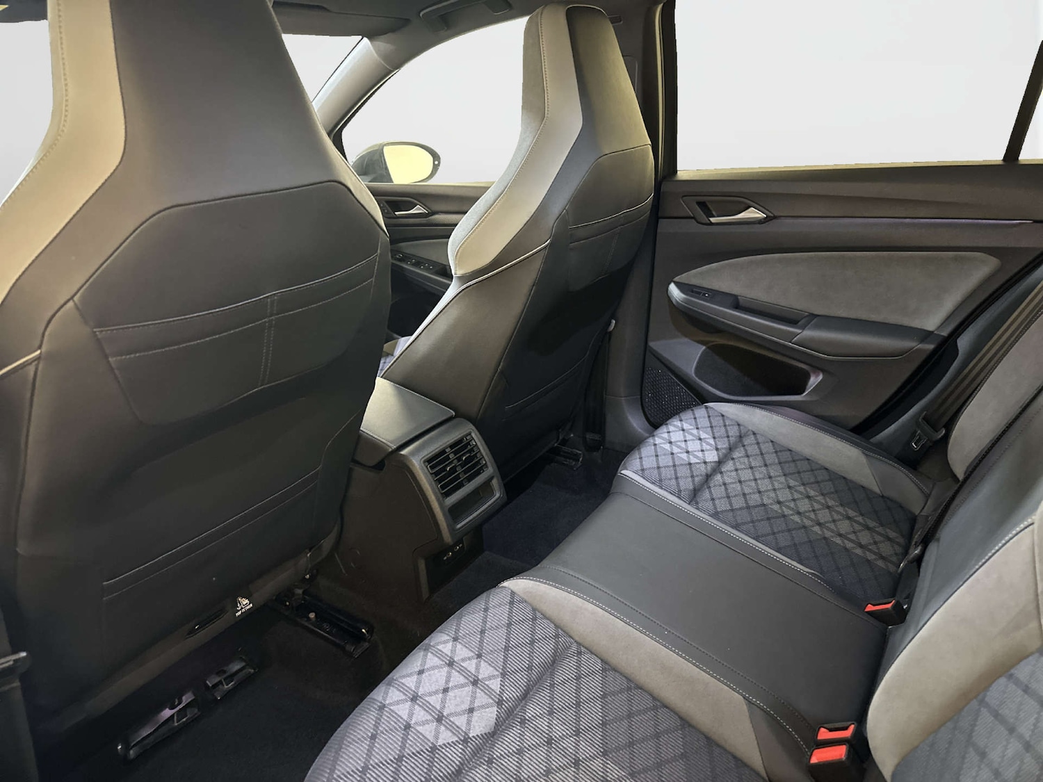 Used Volkswagen Golf 2022 for sale - 77953329: Photo 14