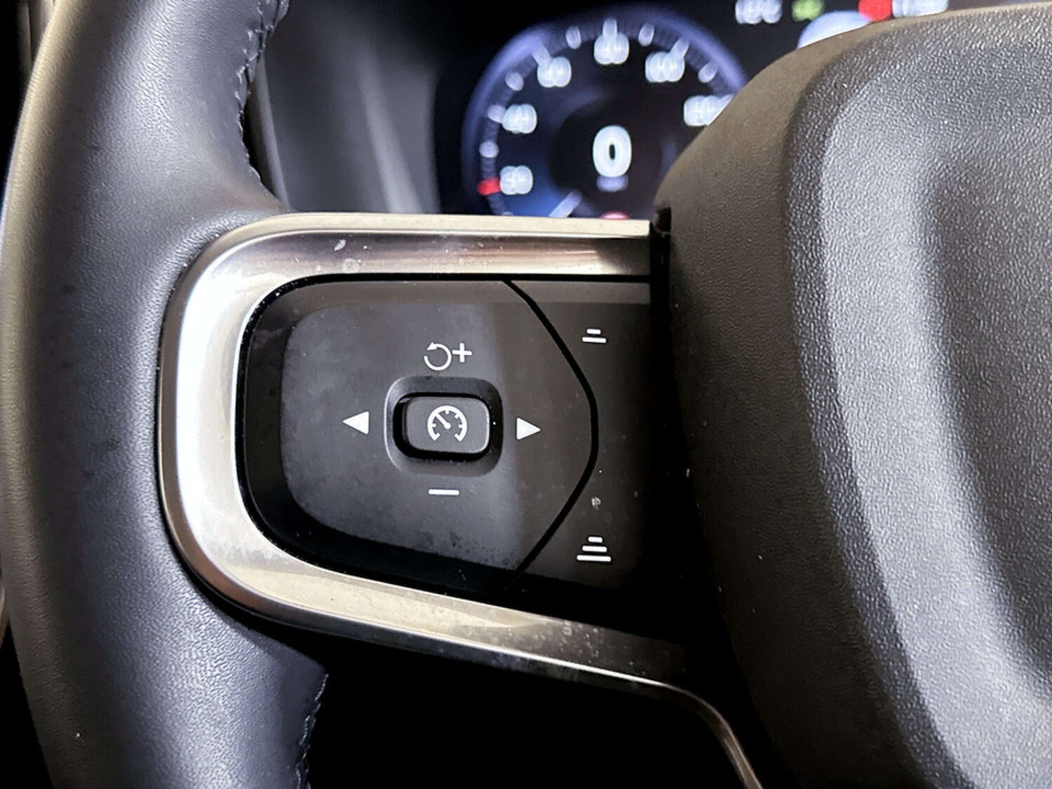 Used Volvo XC40 2022 for sale - 77523404: Photo 16