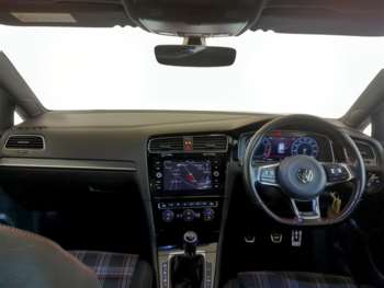 Used Volkswagen Golf 2017 for sale - 74259519: Photo