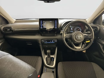 Used Toyota Yaris 2023 for sale - 78523363: Photo