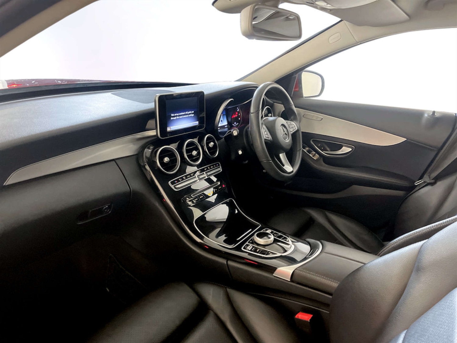 Used Mercedes-Benz C Class 2018 for sale - 77185362: Photo 12