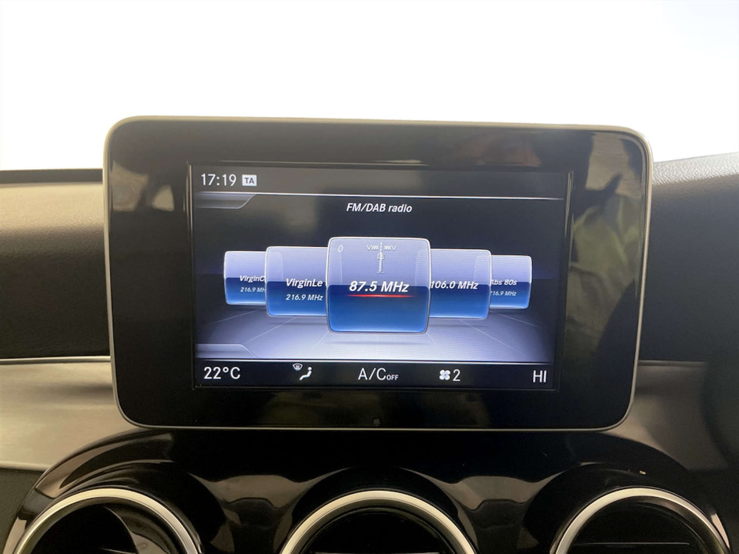 Used Mercedes-Benz C Class 2018 for sale - 77185362: Photo 25