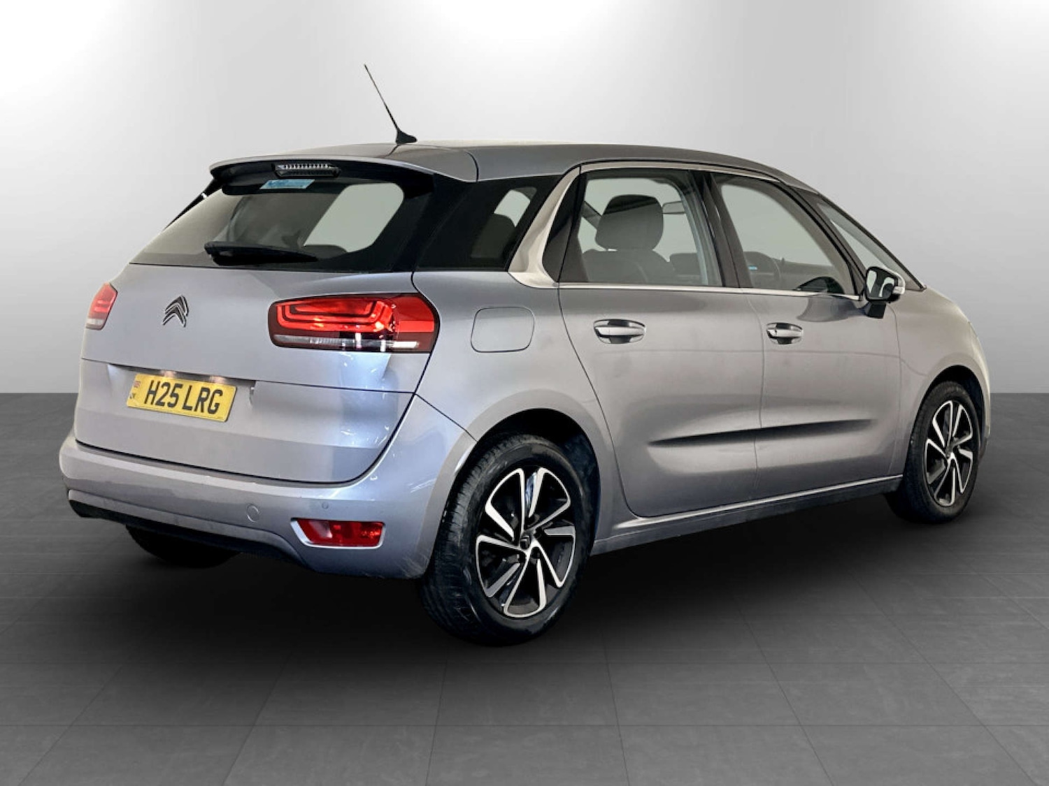 Used Citroen C4 Picasso 2016 for sale - 77283207: Photo 10