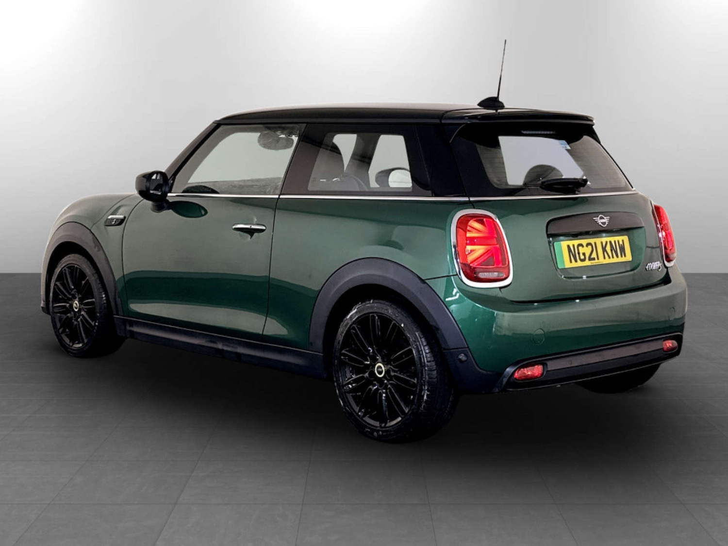 Used MINI Hatch 2021 for sale - 77523342: Photo 8