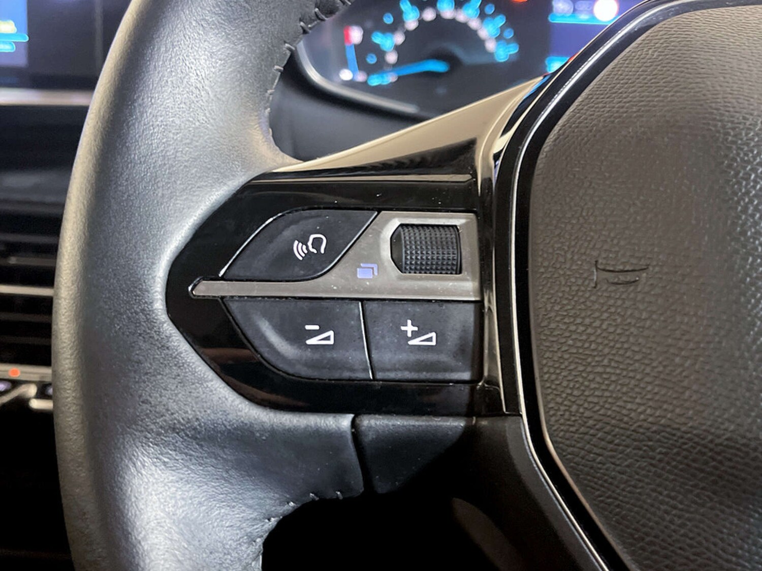 Used Peugeot 2008 2021 for sale - 77422825: Photo 16