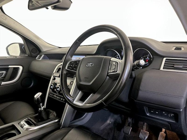 Used Land Rover Discovery Sport 2018 for sale - 75711598: Photo 15