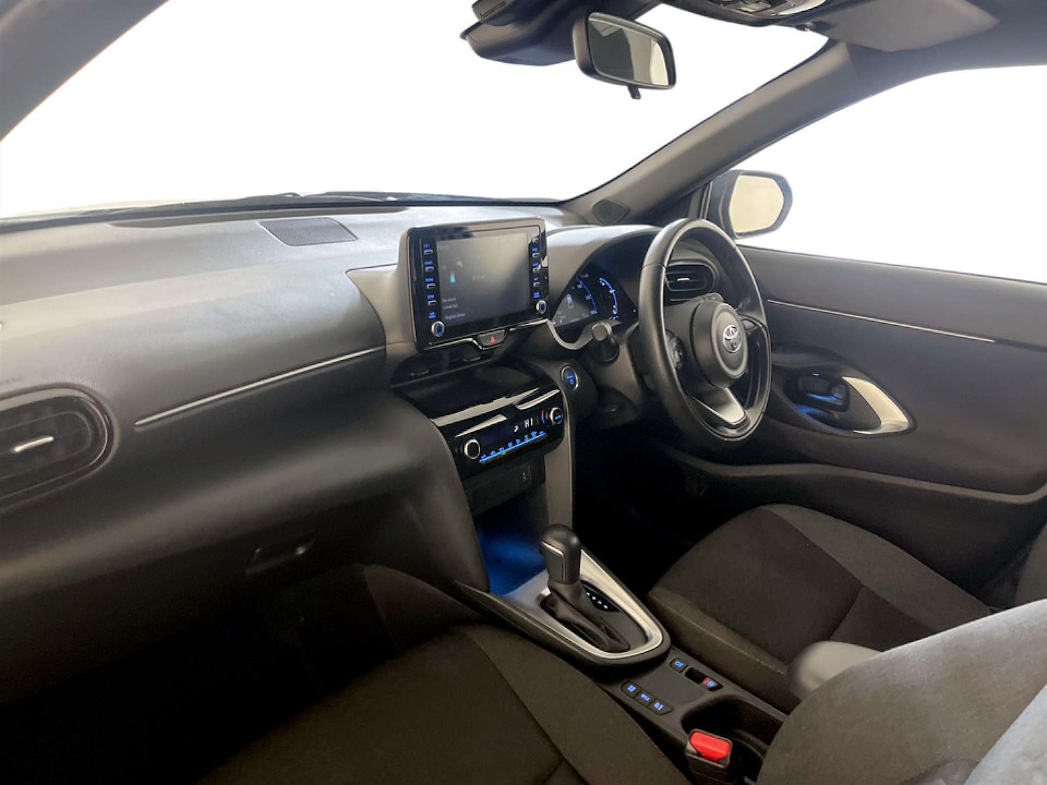 Used Toyota Yaris Cross 2023 for sale - 77422764: Photo 12