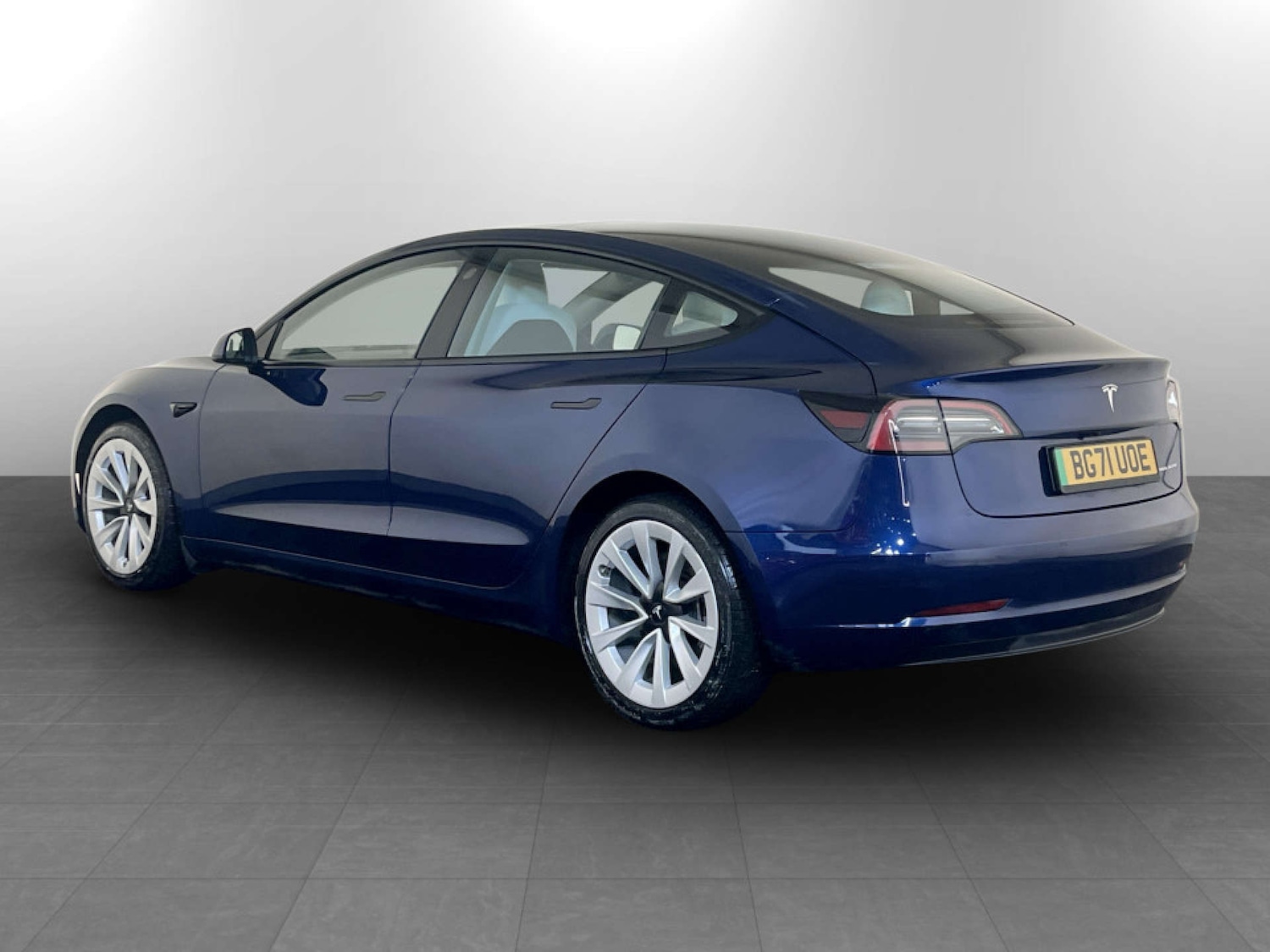 Used Tesla Model 3 2021 for sale - 77262707: Photo 8