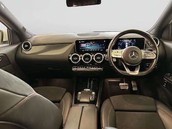 Used Mercedes-Benz GLA 2020 for sale - 78460229: Photo