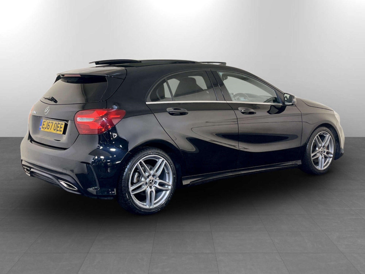 Used Mercedes-Benz A-Class 2018 for sale - 77187837: Photo 10