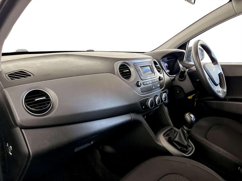 Used Hyundai i10 2018 for sale - 77044783: Photo 12