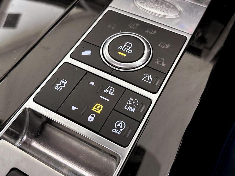 Used Land Rover Discovery 2017 for sale - 76467605: Photo 30