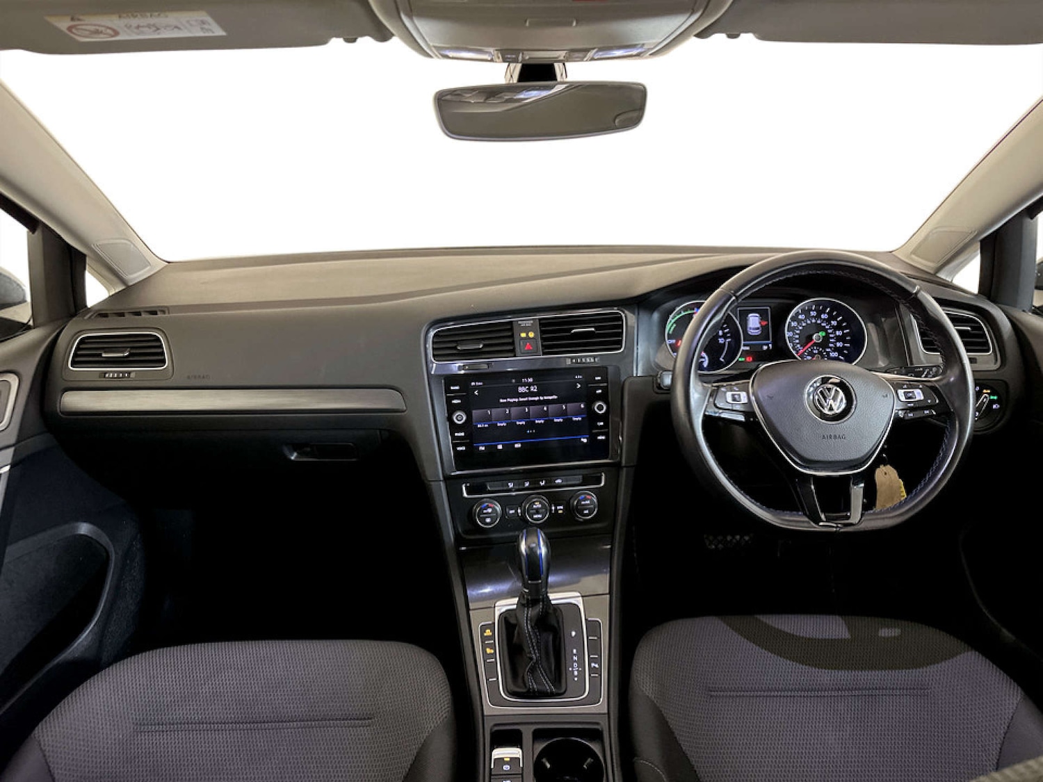 Used Volkswagen Golf 2019 for sale - 77185045: Photo 3