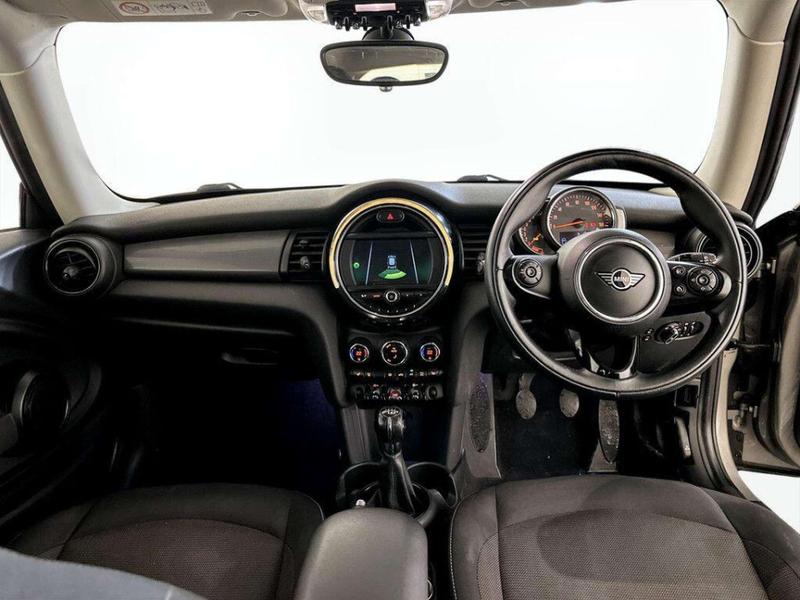 Used MINI Hatch 2019 for sale - 76825885: Photo 3