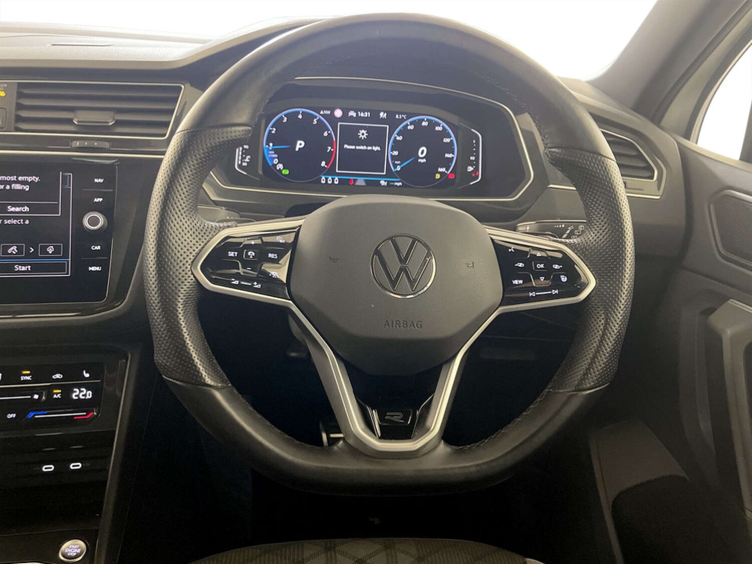 Used Volkswagen Tiguan 2023 for sale - 77774299: Photo 16
