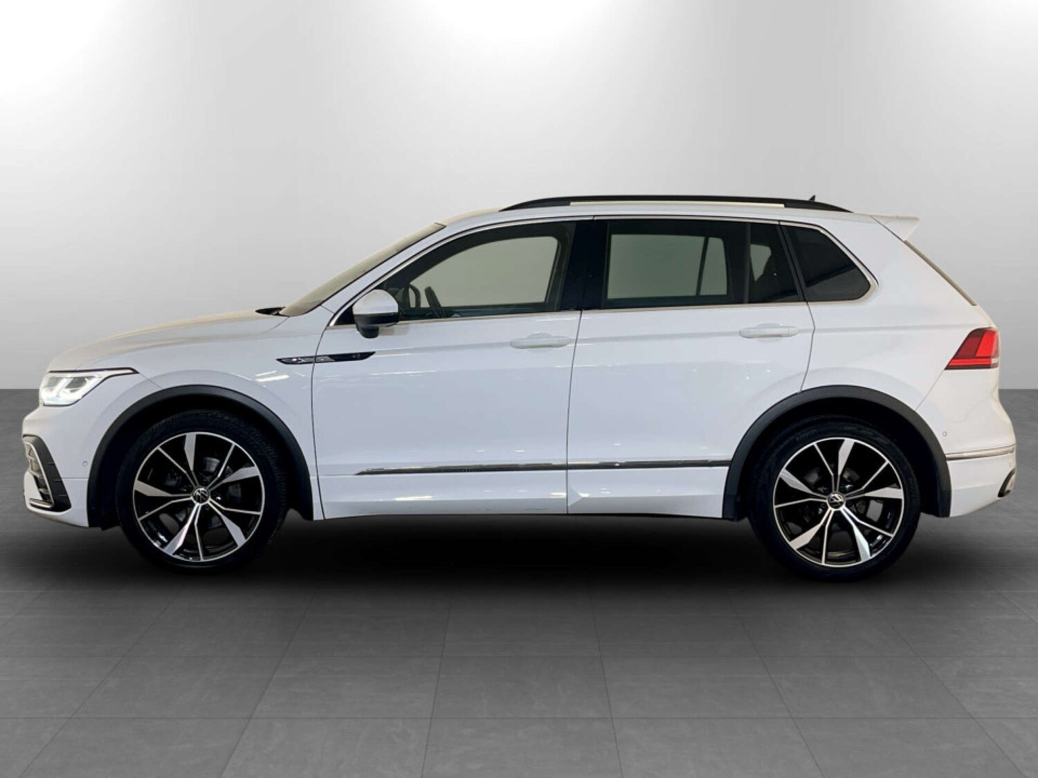 Used Volkswagen Tiguan 2023 for sale - 77774299: Photo 7