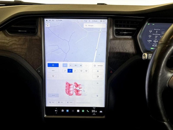 Used Tesla Model S 2019 for sale - 76114584: Photo 24