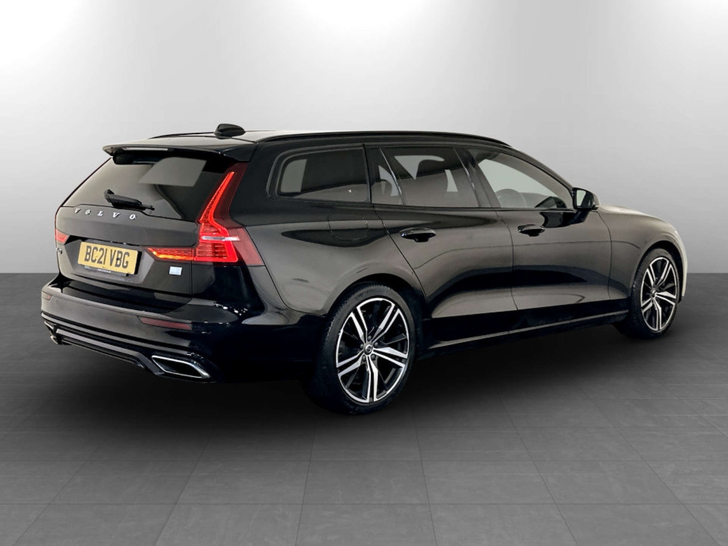 Used Volvo V60 2021 for sale - 77184895: Photo 10