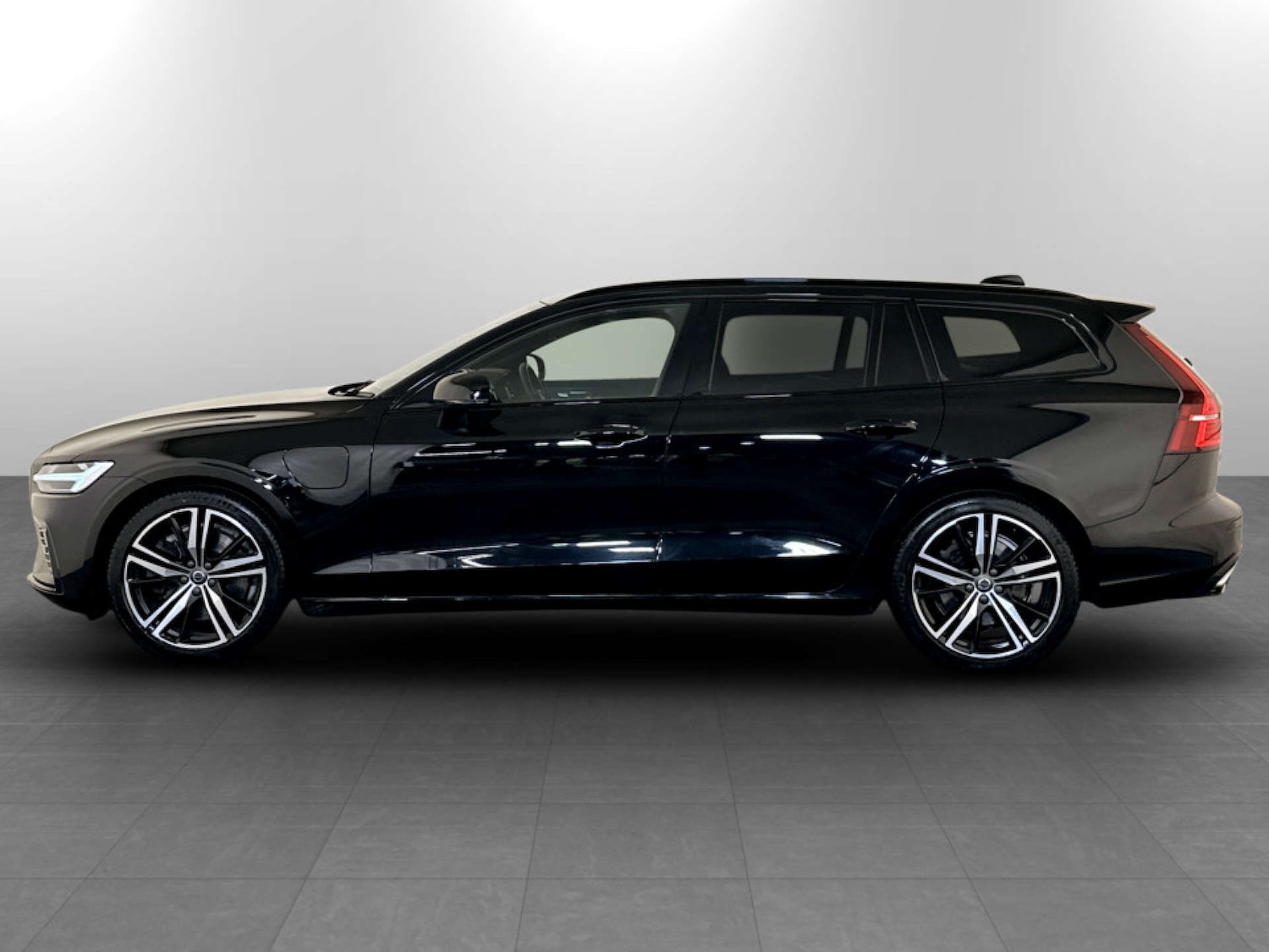 Used Volvo V60 2021 for sale - 77184895: Photo 7