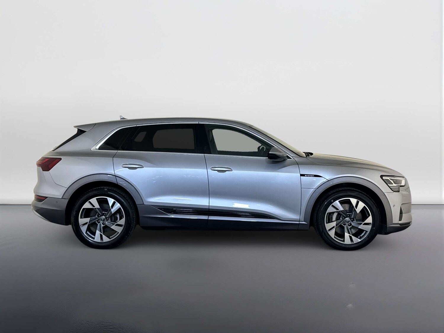 Used Audi e-tron 2020 for sale - 78068211: Photo 11