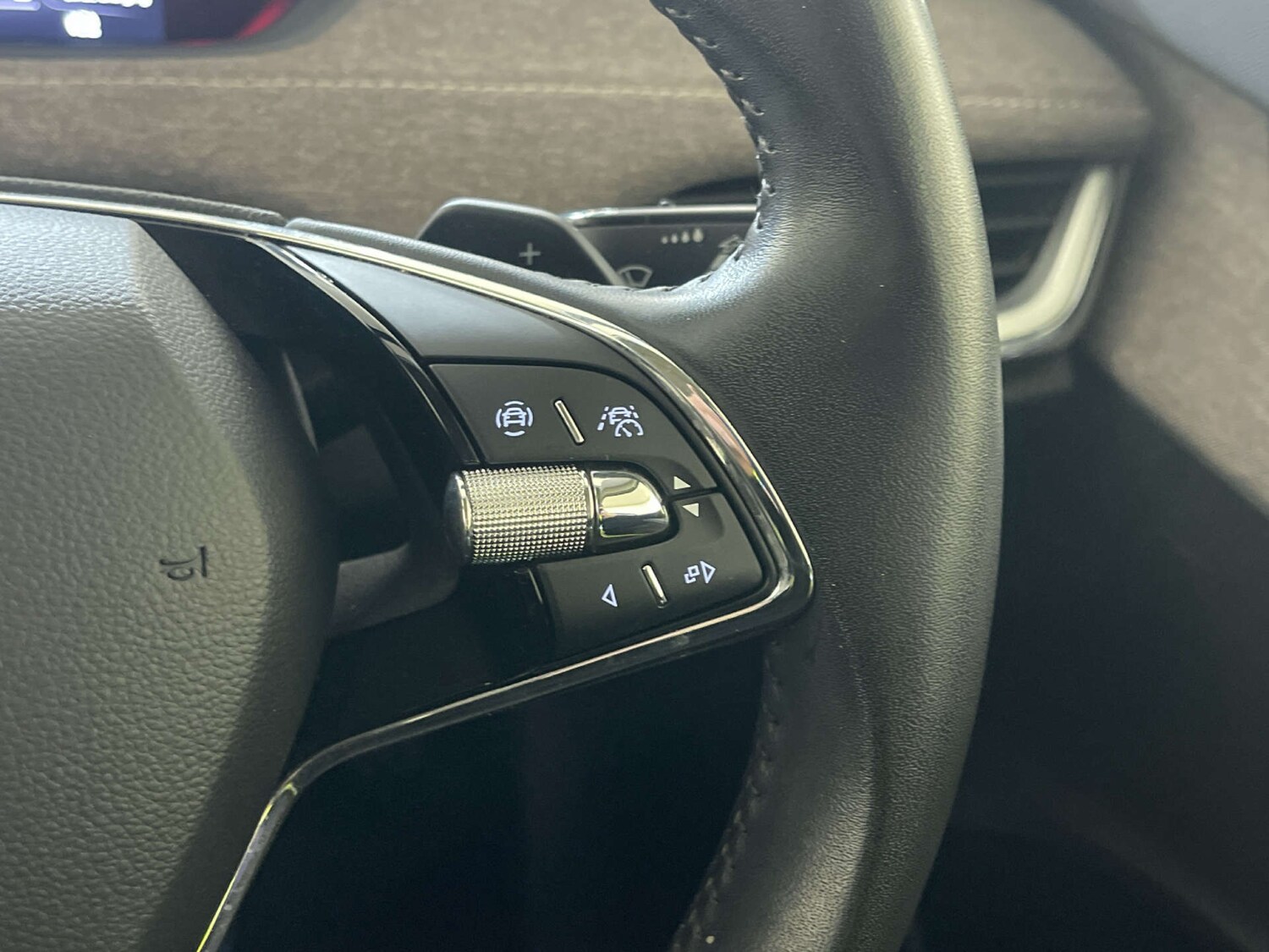 Used Skoda Enyaq 2023 for sale - 77984216: Photo 19