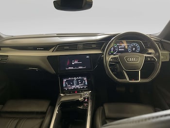 Used Audi e-tron 2021 for sale - 79314031: Photo