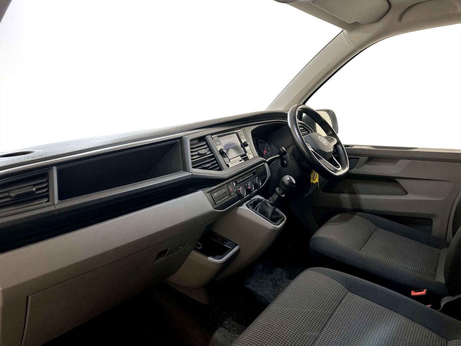 Used Volkswagen Transporter 2023 for sale - 77643227: Photo 12