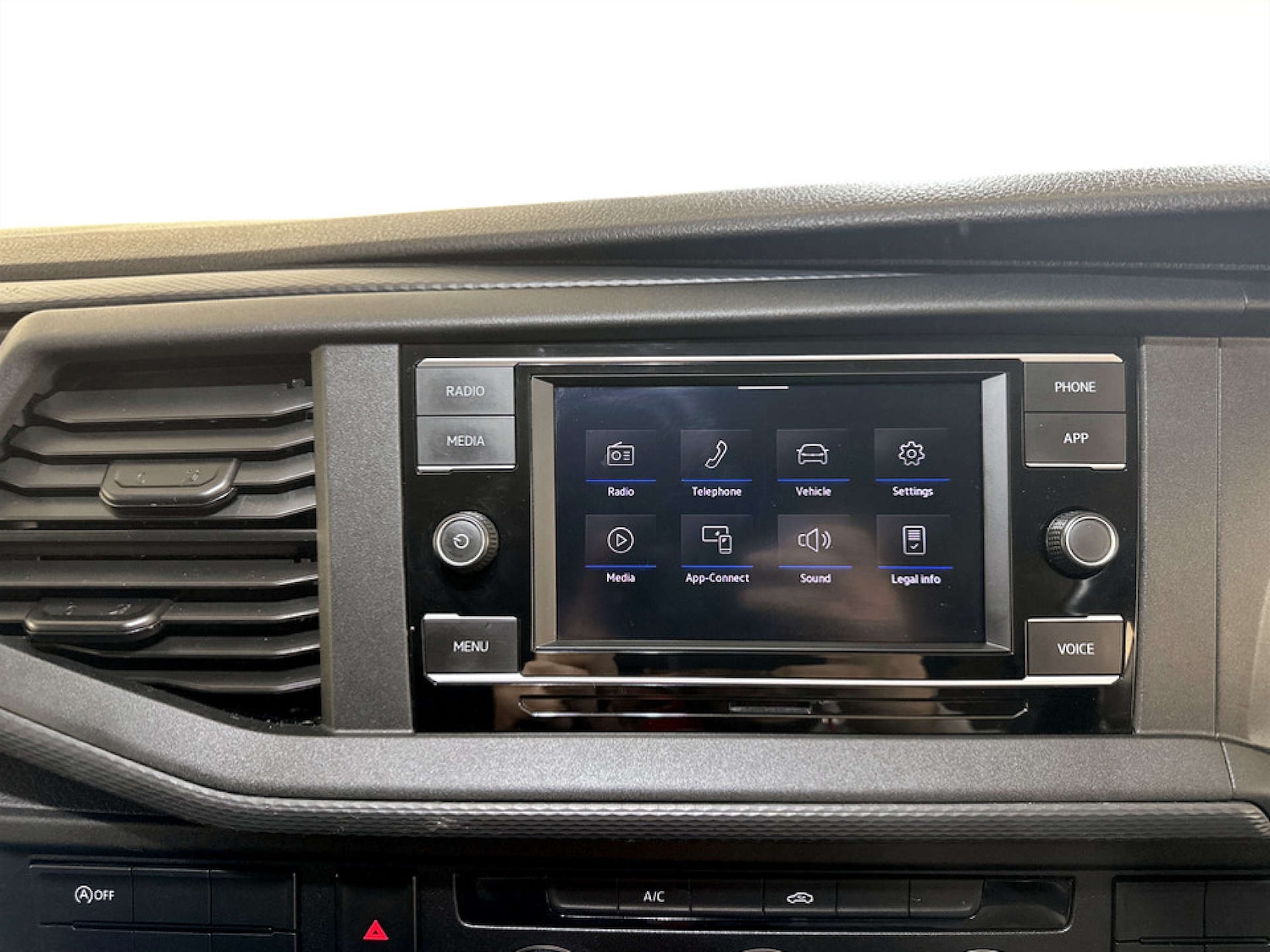 Used Volkswagen Transporter 2023 for sale - 77643227: Photo 23